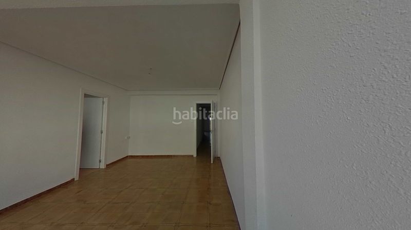 Foto fbd9d4e5-2b2b-4522-ace2-3f84bd84bd39. Pis a Centro Xirivella