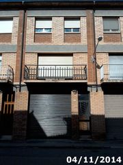 Édifice  C/ jacint verdaguer. Solvia inmobiliaria  en construccion navàs