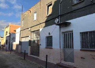 Chalet  Pj. mare de deu de la macarena. Solvia inmobiliaria  casa reus