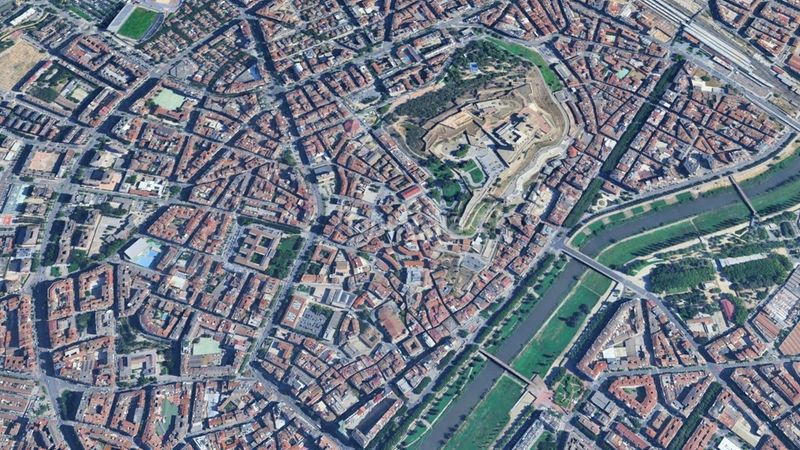 Foto c9bbb2ee-b609-46b3-8f74-36f13eaf853b. Oficina a Centre Històric Lleida