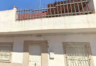 Chalet  C/ josé echegaray - partida de lloma - barrio del cristo. Solvia inmobiliaria  casa aldaia