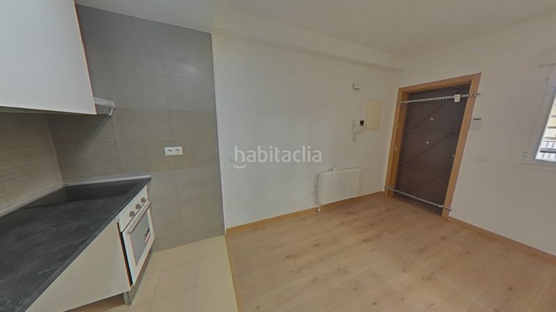 Foto f3444fd1-8635-4827-ab03-6e5d0ab68f8f. Pis amb calefacció aparcament a Centro Aranjuez