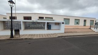 Doppelhaus  C/ islandia. Solvia inmobiliaria  chalet adosado yaiza