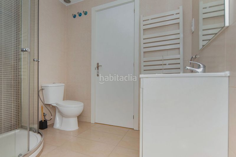 Foto e456d006-a9e6-4205-8dab-54683bed5506. Pis a Zona Esportiva Terrassa