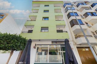 Flat  C/ colón. Solvia inmobiliaria  piso villajoyosavila joiosa la