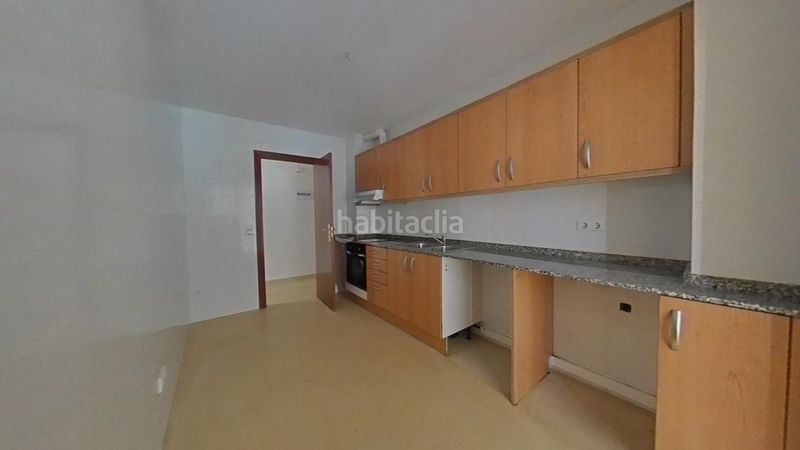 Foto 13c91bd3-4dc3-42b6-a872-a84868b474e6. Pis amb aparcament a Mestral Reus