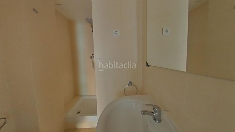 Foto c11cfe9f-608d-41bb-b5d5-5f6ab1a5da07. Pis amb aparcament a Mestral Reus