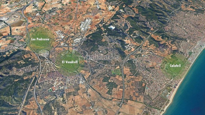 Foto b928d6a5-2ae0-4318-bf32-141655f0813e. Ufficio in El Tancat-Mas d´en Gual Vendrell (El)
