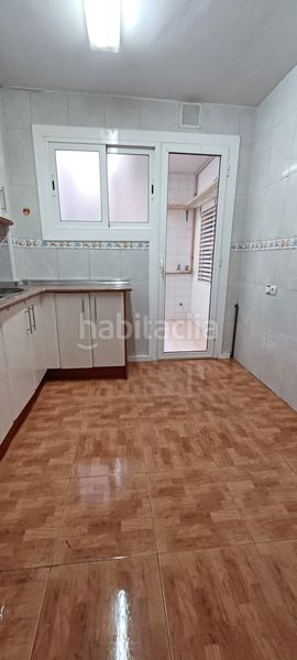 Foto cca4af19-f5bf-442a-a03f-0459bebe11ac. Pis a Sant Narcis Girona