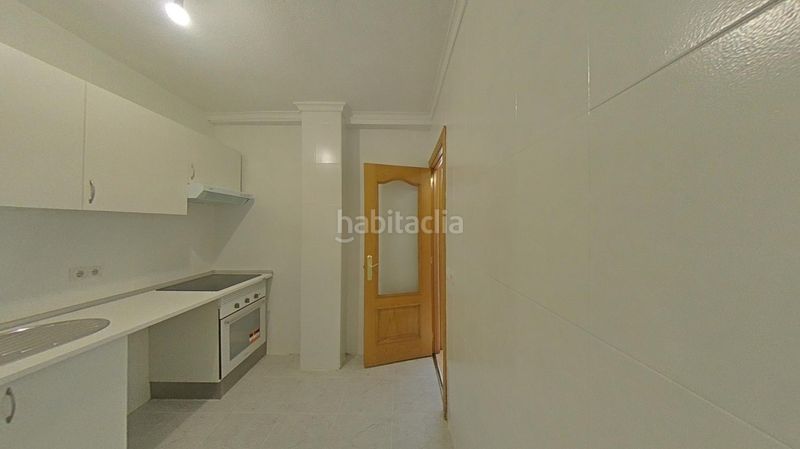 Foto d55bf0d0-ea39-41e8-ac84-1928f4de173a. Pis a Zona Centro Joven Alcorcón