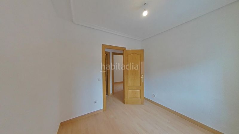Foto d9596e7c-67a5-4528-8dde-5fe08e99f4d2. Pis a Zona Centro Joven Alcorcón