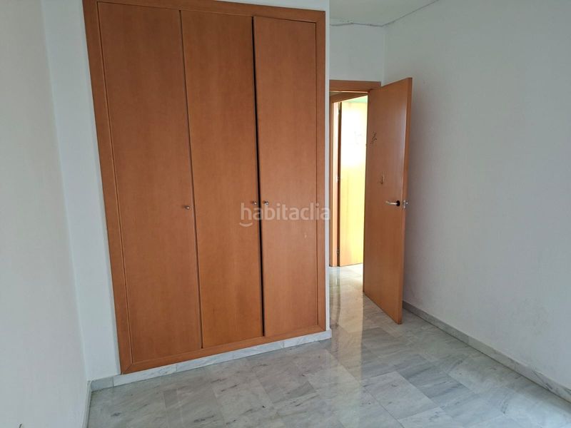 Foto 3fd5730a-37c1-484d-b51e-0f6753781965. Casa aparellada a Avenida Juan Diego Bormujos