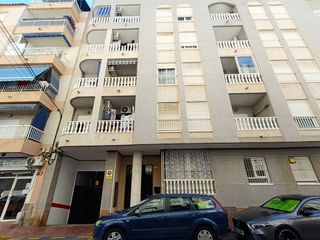 Piso  C/ rafal. Solvia inmobiliaria  piso torrevieja