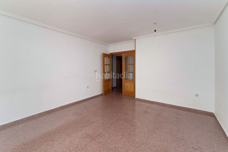Foto 1b5790ea-7b60-463d-bc0a-6c075e730e5b. Pis a Florida Alta Alicante