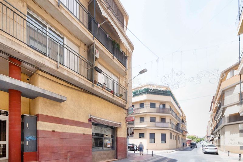 Foto f41da6db-6653-4826-95d7-93d57771d5b3. Pis a Florida Alta Alicante