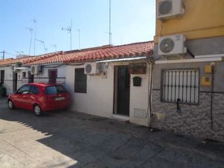 Planta baixa  C/ virgen de la caridad. Solvia inmobiliaria  casa planta baja sevilla
