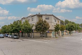 Appartement  C/ anna mogas. Solvia inmobiliaria  piso bigues i riells