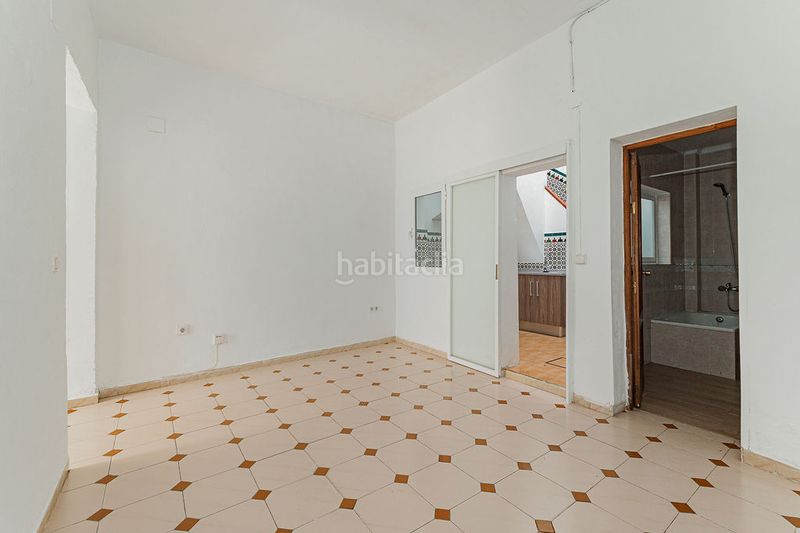 Foto a1314589-3a78-42ce-9c4a-f7a566641547. Planta baixa a Barrio del Nervión Sevilla