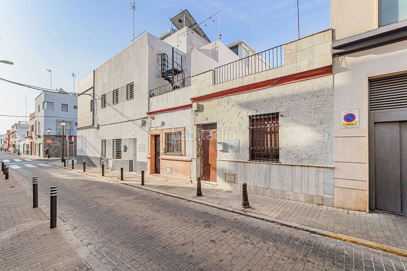 Foto c22927f9-72d8-4f02-b6db-1faf91451f58. Planta baixa a Barrio del Nervión Sevilla