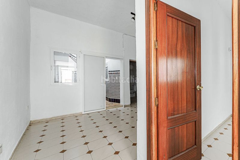 Foto dc891868-067d-44f3-98a0-6fa8ccb8145d. Planta baixa a Barrio del Nervión Sevilla