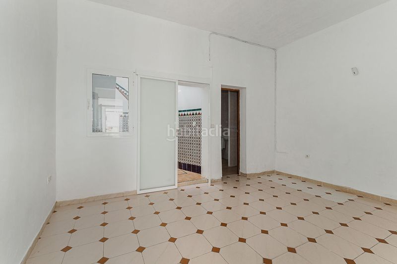 Foto e155c724-24ab-43cd-9d76-0f35d8c14376. Planta baixa a Barrio del Nervión Sevilla