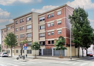 Appartement  C/ jacint elias. Solvia inmobiliaria  piso terrassa