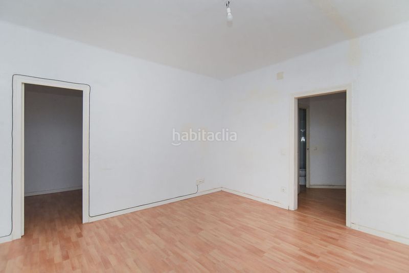 Foto b08d9182-0bd0-4891-a539-c58071f4b334. Pis a Sant Martí de Provençals Barcelona