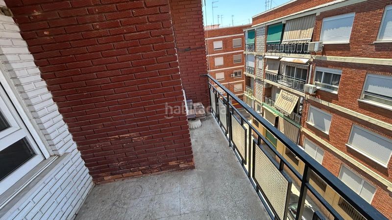 Foto b3d40103-efd2-4a2a-82f0-a643b9406917. Pis a Avenida de la Paz Xirivella