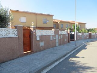 Casa aparellada  Av. creixell. Solvia inmobiliaria  chalet adosado creixell