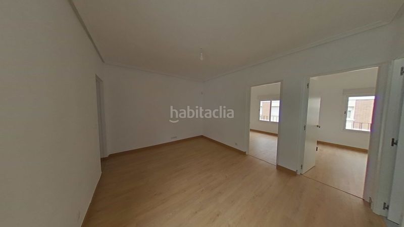 Foto 7e62d0a9-0078-4cc5-8dff-ae1f187c36fe. Pis a Villaverde Alto Madrid