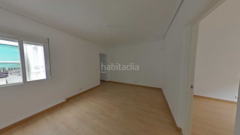 Foto f18bc909-3ae2-4918-aaf4-720a74dd38b6. Pis a Villaverde Alto Madrid