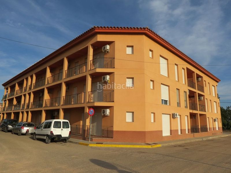 Foto 0cf06433-de8b-496c-9adc-3d9cfd2b50a2. Apartament amb aparcament a Camarles