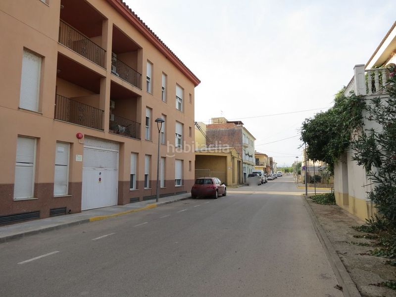 Foto 413181e2-e651-45ad-861d-4e05d80dce31. Apartament amb aparcament a Camarles