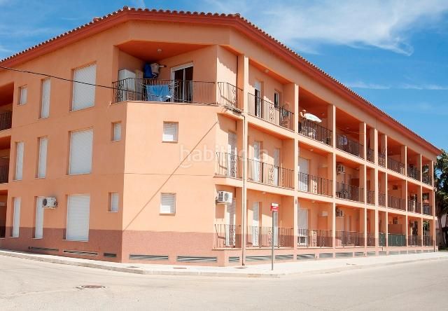 Foto 85e3cfb7-d5ac-460d-a450-99f763398b22. Apartament amb aparcament a Camarles