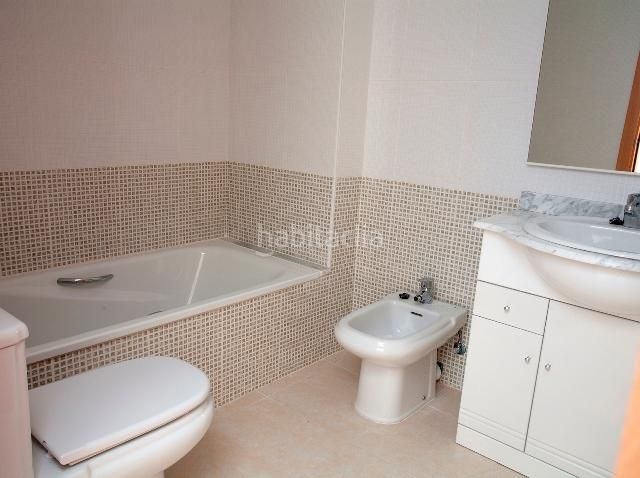 Foto c7140b09-2e1c-4155-b5a9-c44462108f12. Apartament amb aparcament a Camarles