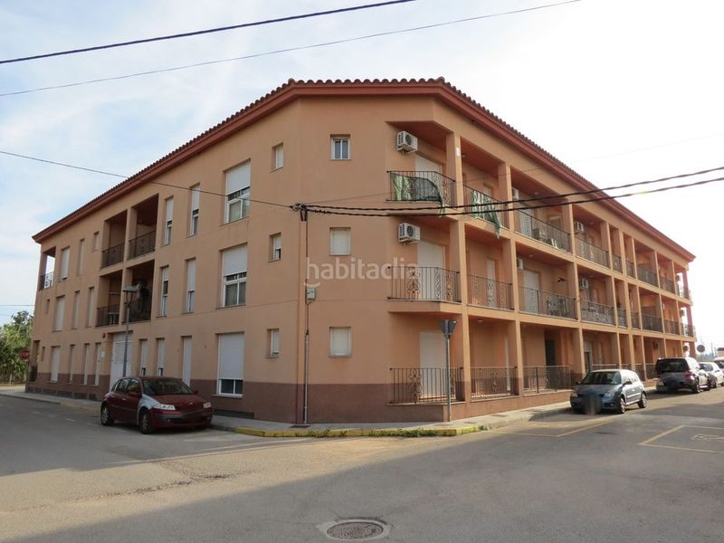 Foto f190b84d-0d59-4b08-aea8-babbe893327f. Apartament amb aparcament a Camarles