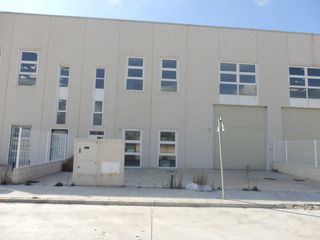 Industrial building  Av de albolleque. Solvia inmobiliaria  nave industrial chiloeches