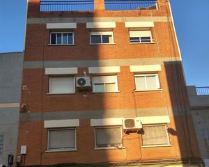 Appartamento  C/ enrique morera. Solvia inmobiliaria  piso sant boi de llobregat