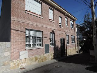 Piso  C/ alamillo. Solvia inmobiliaria  piso navalagamella