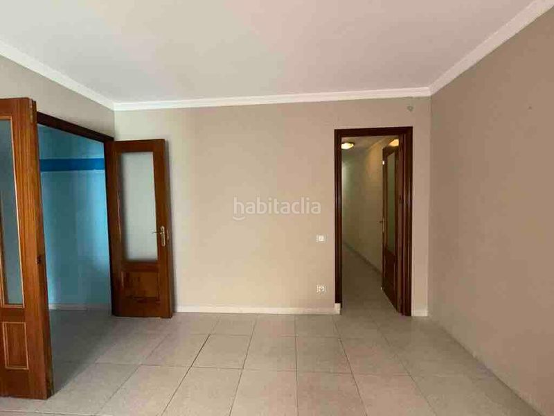 Foto ae906a4d-60ee-4283-a610-2ff3c0c01546. Pis a Zona Hospital Amposta