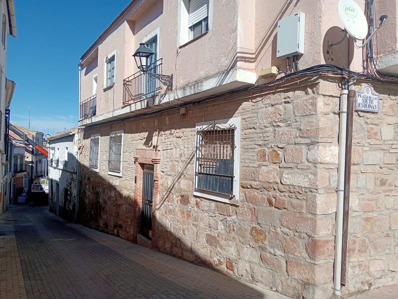 Foto c0aabba5-26aa-45dd-b6eb-43a0696ad8af. Edificio in Centro ciudad Linares