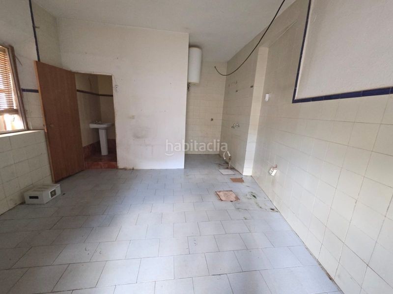 Foto c2c28af6-5a6a-4915-97d3-f9053543f41b. Edificio in Centro ciudad Linares