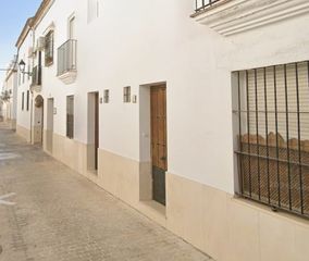 Chalet  C/ rosales. Solvia inmobiliaria  casa écija