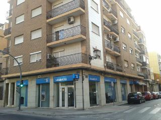 Business premise  Av corts valencianes. Solvia inmobiliaria  locales tavernes blanques