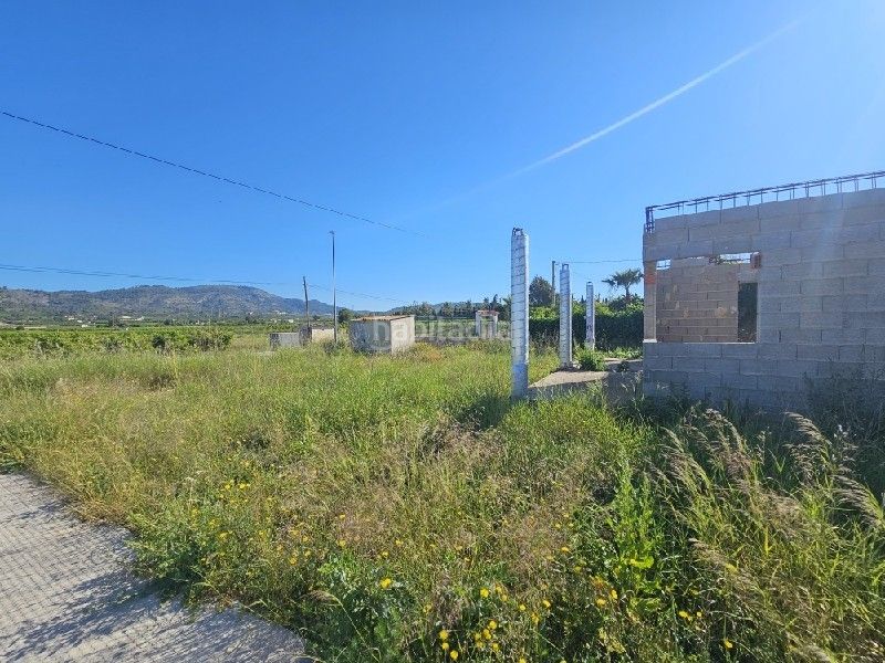 Foto 3863a8b7-734a-4f54-92fe-adbbcf09878d. Edifici a Alfarb