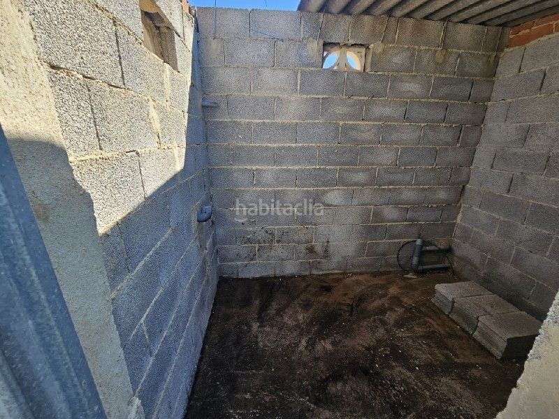 Foto a750ad4d-fd71-490b-95c3-7da161539535. Edifici a Alfarb