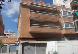 Lloguer Local Comercial  C/ carme. Solvia inmobiliaria  locales esplugues de llobregat