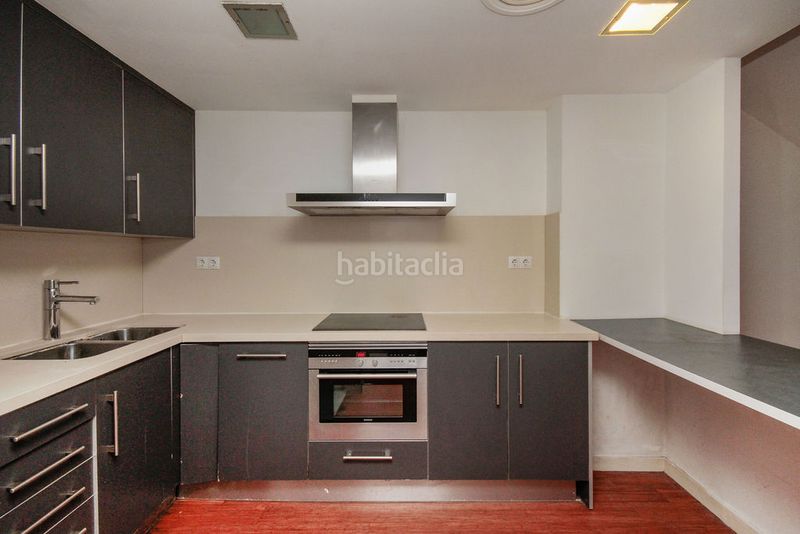 Foto c1842497-abc4-4554-9339-c37f919adb6d. Pis amb aparcament piscina a Putget - Farró Barcelona