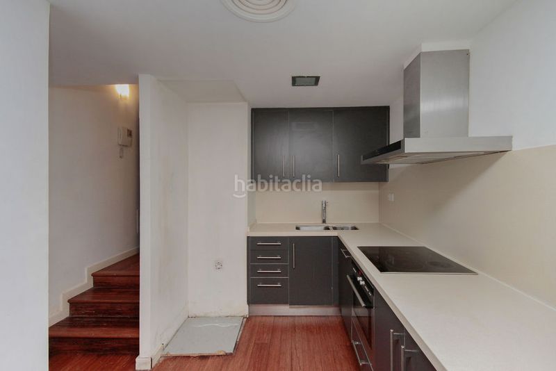 Foto c21eae1d-a2df-4e3f-a4a0-a6e100568c14. Pis amb aparcament piscina a Putget - Farró Barcelona
