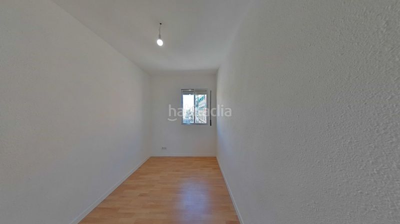 Foto 1bc4ceb2-06f9-466b-8924-1c638b1ebac2. Pis a Los Rosales Madrid